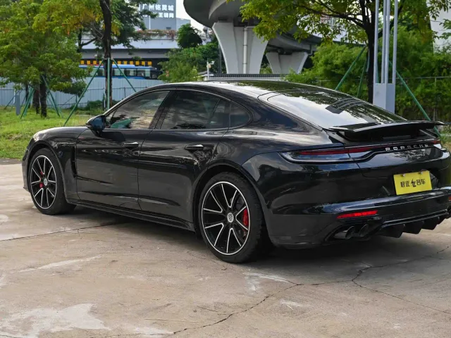 Porsche Panamera — Фото автомобиля 5
