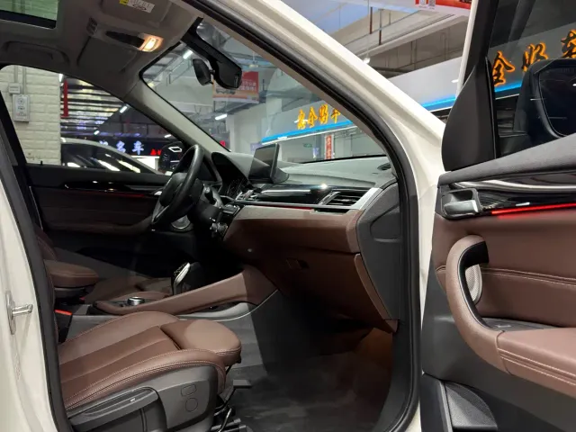 BMW BMW X1 2022 sDrive20Li Fashion — Фото автомобиля 26