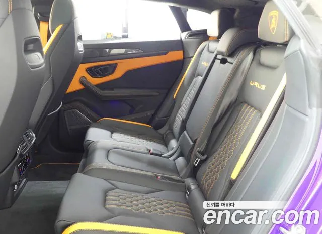 Lamborghini Urus — Фото автомобиля 9