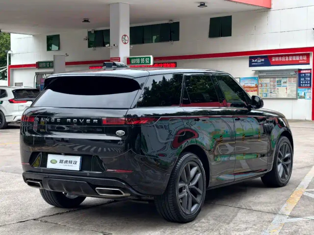 Land Rover Range Rover Sport — Фото автомобиля 10
