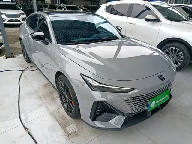 Changan UNI-V — Фото автомобиля 3