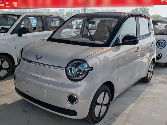 Фотография автомобиля — Wuling Hongguang Mini EV