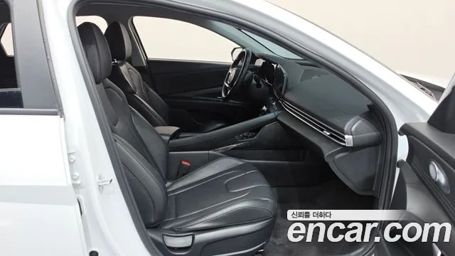 Hyundai AVANTE Modern — Фото автомобиля 25
