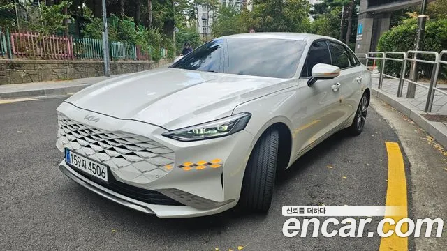 Kia K8 — Фото автомобиля 3