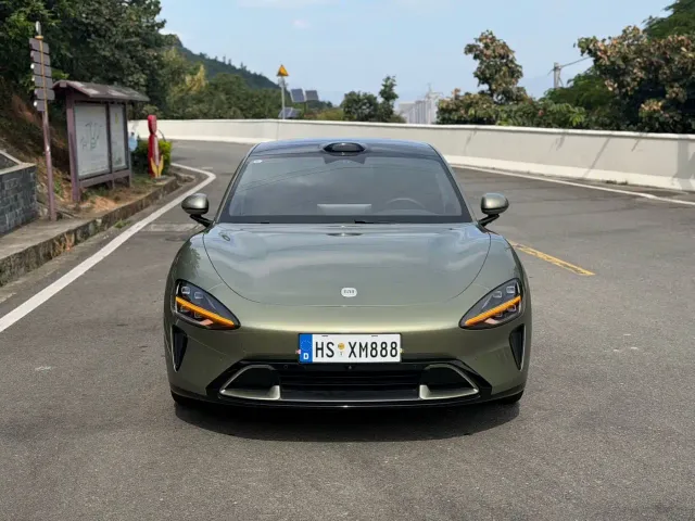 Xiaomi SU7 — Фото автомобиля 2