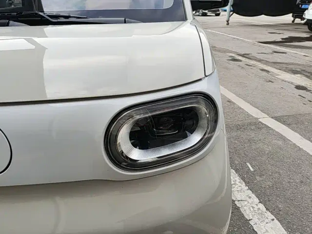 Wuling Hongguang Mini EV — Фото автомобиля 23