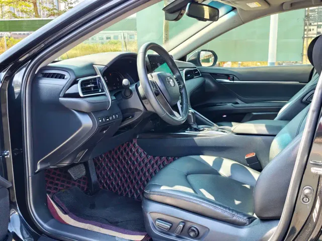 Toyota Camry — Фото автомобиля 12