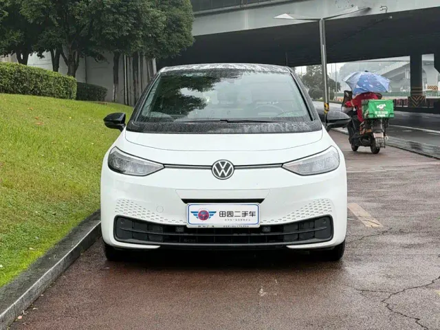 Volkswagen ID.3 — Фото автомобиля 2