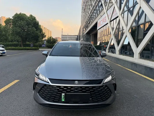 BYD Qin PLUS — Фото автомобиля 3