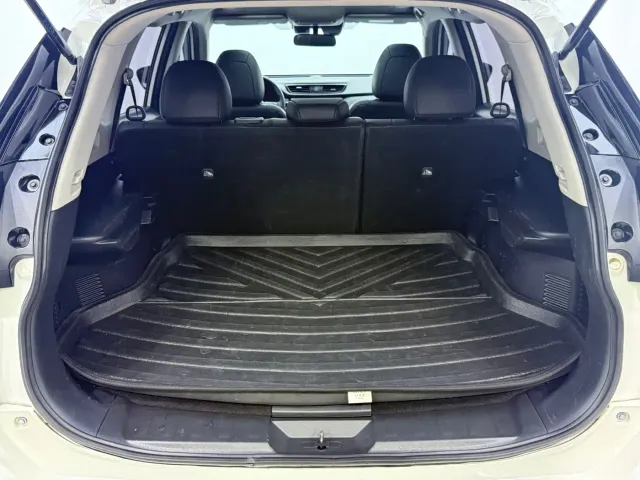Nissan X-Trail — Фото автомобиля 14