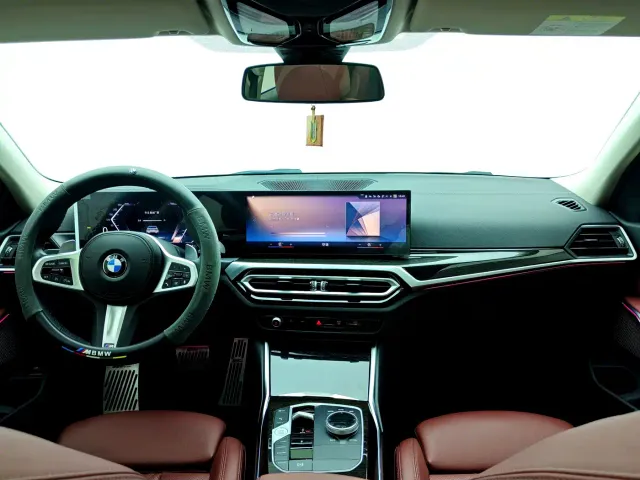 BMW 3 Series — Фото автомобиля 8