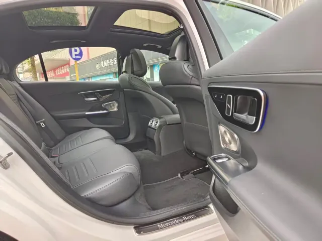 Mercedes-Benz C-Class — Фото автомобиля 19