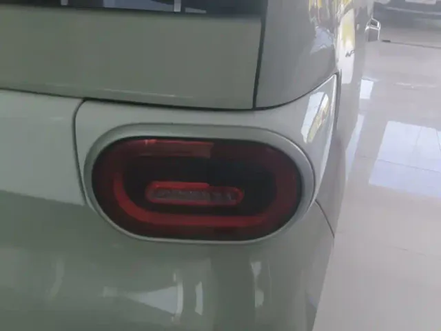 Wuling Hongguang Mini EV — Фото автомобиля 7