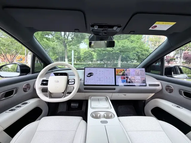 Li Auto i6 — Фото автомобиля 6