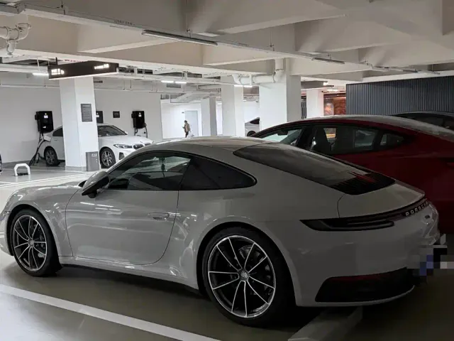 Porsche 911 — Фото автомобиля 15
