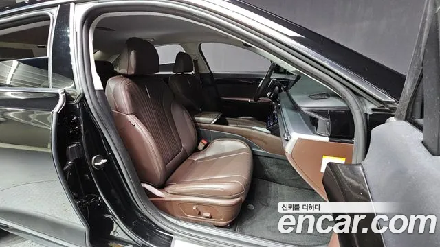 Hyundai Grandeur GN7 — Фото автомобиля 16