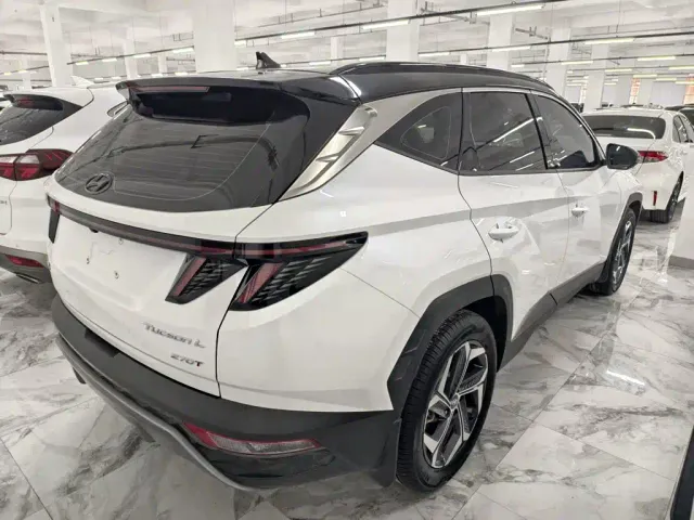 Hyundai Tucson — Фото автомобиля 4