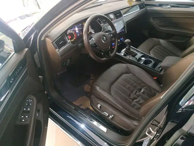 Volkswagen Phideon — Фото автомобиля 15