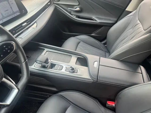 Chery Arrizo 8 — Фото автомобиля 9
