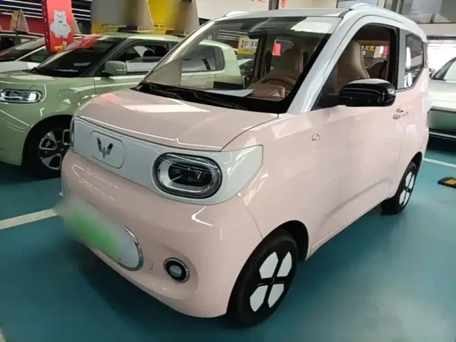Фотография автомобиля — Wuling Hongguang Mini EV
