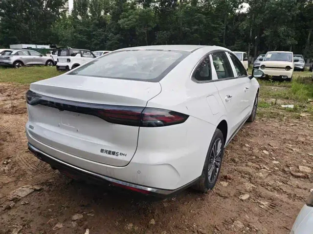 Geely Galaxy Stellar 6 — Фото автомобиля 6