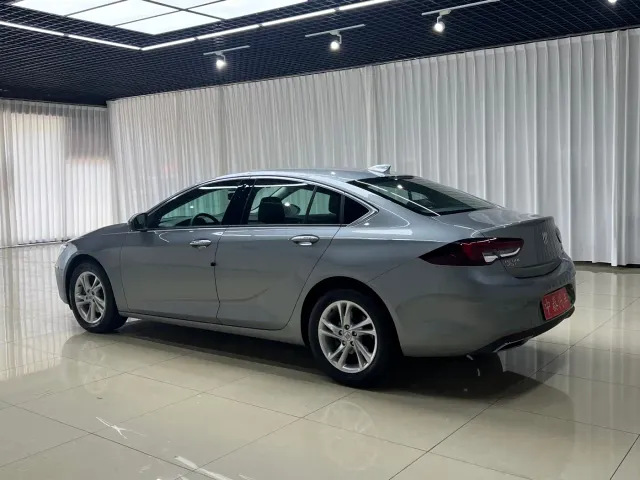 Buick Regal — Фото автомобиля 4