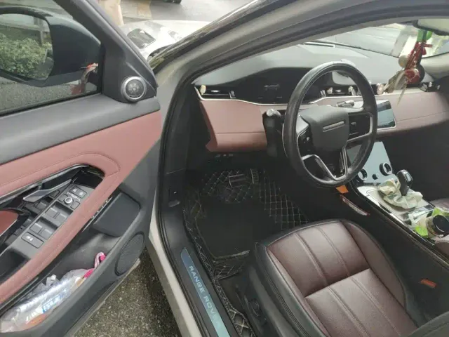 Land Rover Range Rover Evoque — Фото автомобиля 12