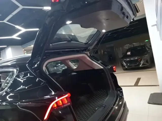 Jetour X70 Plus — Фото автомобиля 18