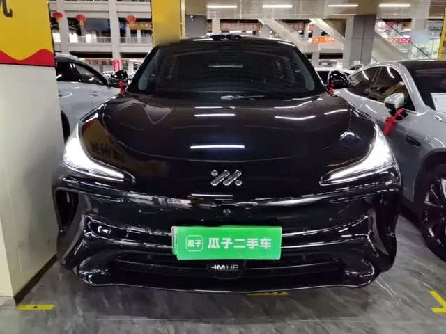 IM Motors LS6 — Фото автомобиля 2