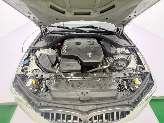 BMW 3 Series — Фото автомобиля 8