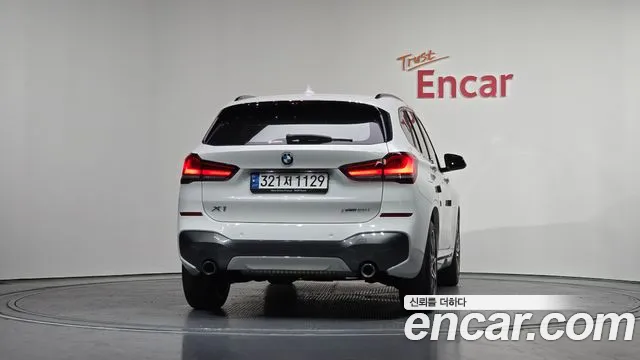 BMW X1 — Фото автомобиля 4