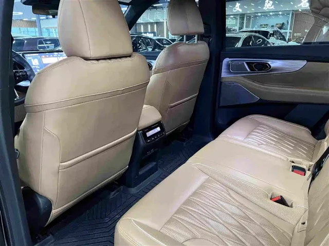 GAC Trumpchi ES9 — Фото автомобиля 4