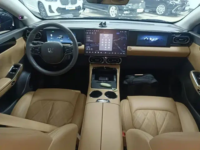 Leapmotor C01 — Фото автомобиля 9