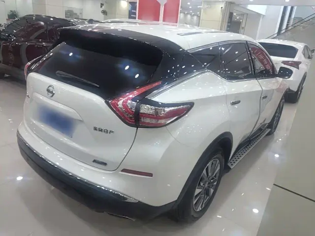 Nissan Murano — Фото автомобиля 6