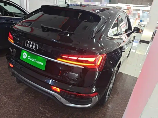 Audi Q5L Sportback — Фото автомобиля 6