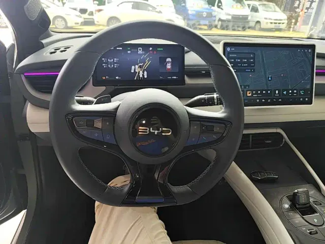 BYD Seal 06 GT — Фото автомобиля 10