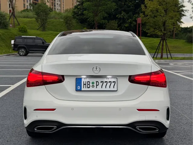 Mercedes-Benz A-Class — Фото автомобиля 12