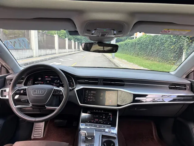 Audi A7L — Фото автомобиля 11