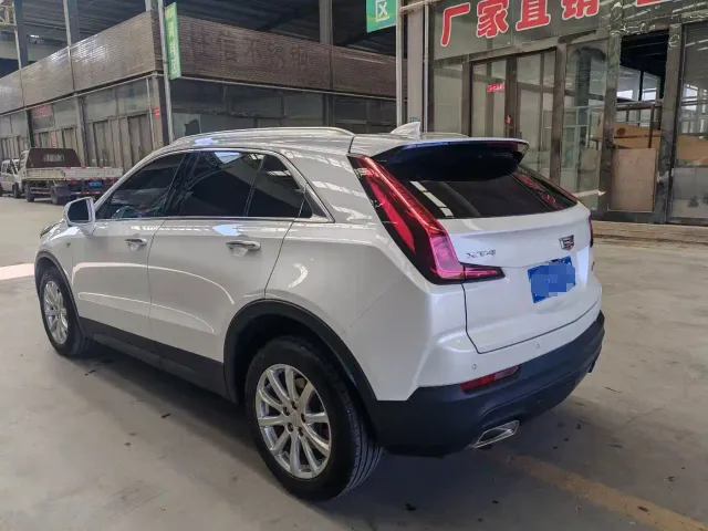 Cadillac XT4 — Фото автомобиля 4