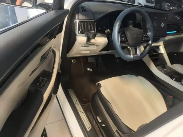 BYD Song PLUS — Фото автомобиля 15