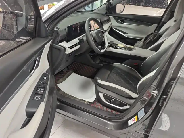 Changan CS75 Plus — Фото автомобиля 15