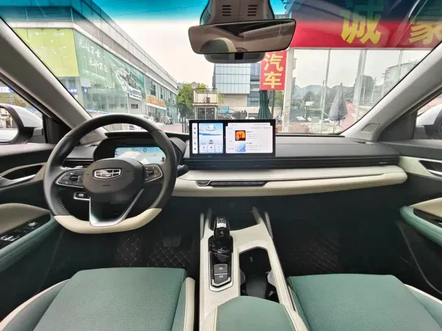 Geely Emgrand L — Фото автомобиля 6