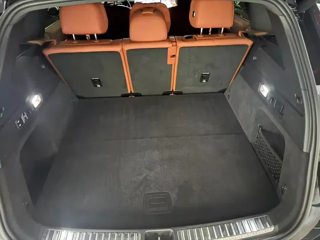 Li Auto L7 — Фото автомобиля 8