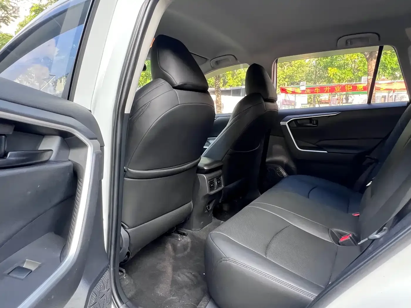Toyota Wildlander 2022 2.0L CVT FWD Leading Edition — Фото автомобиля 25