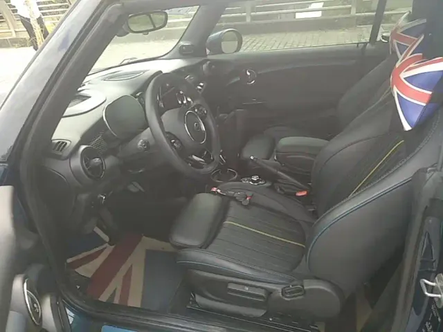 MINI Hatch — Фото автомобиля 14