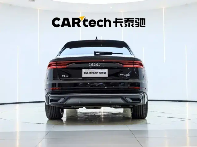 Audi Q8 — Фото автомобиля 2