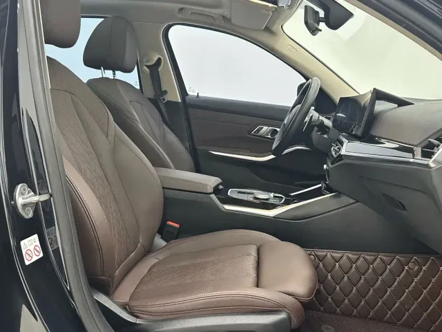 BMW 3 Series — Фото автомобиля 9