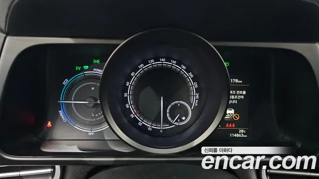 Hyundai AVANTE Smart — Фото автомобиля 8