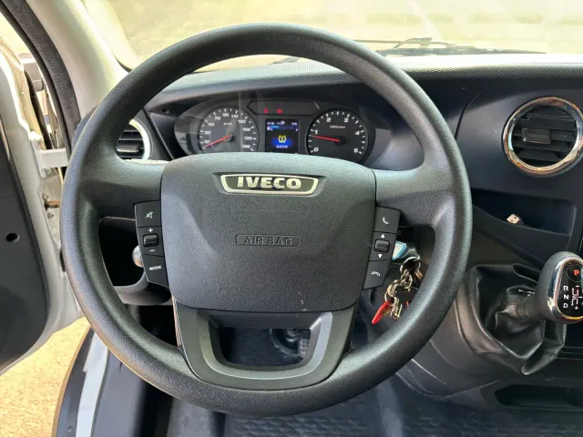 Iveco Daily — Фото автомобиля 9