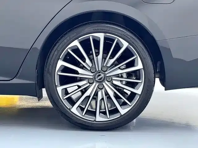 Nissan Teana — Фото автомобиля 16